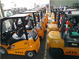 江南水果市場采購電動叉車案例3 江南水果市場采購電動叉車案例3