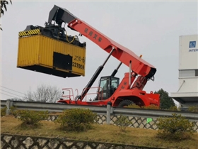 杭叉45噸正面吊3 杭叉45噸正面吊3