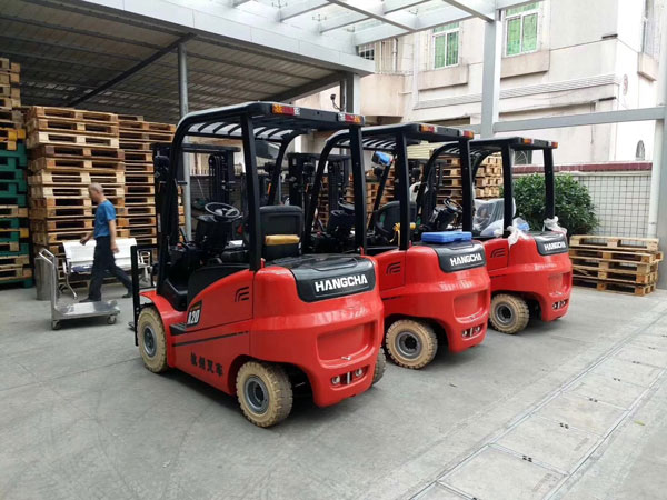 杭州叉車電動(dòng)叉車，60年始終如一的優(yōu)秀品質(zhì)