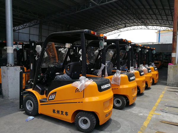 江南水果市場采購電動叉車案例 江南水果市場采購電動叉車案例