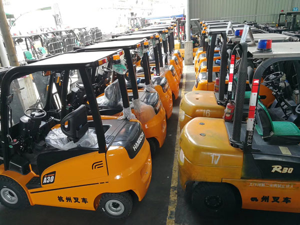 江南水果市場采購電動叉車案例3 江南水果市場采購電動叉車案例3