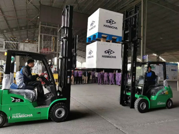 叉車出租,就選杭叉!全型號(hào)叉車租賃,價(jià)格合理! 叉車出租,就選杭叉!全型號(hào)叉車租賃,價(jià)格合理!
