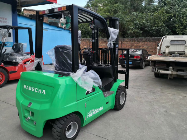 【干貨】電動堆高車、電動搬運車的電機和繼電器應該怎么保養? 【干貨】電動堆高車、電動搬運車的電機和繼電器應該怎么保養?