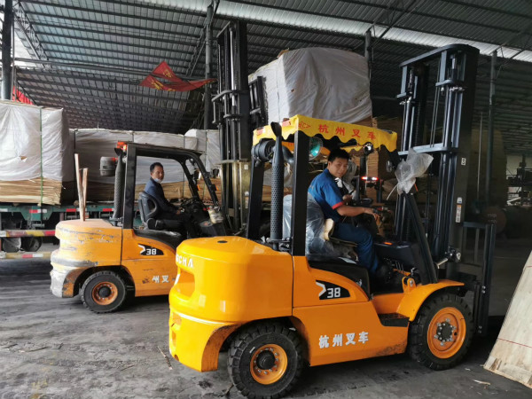 內(nèi)燃叉車 內(nèi)燃叉車