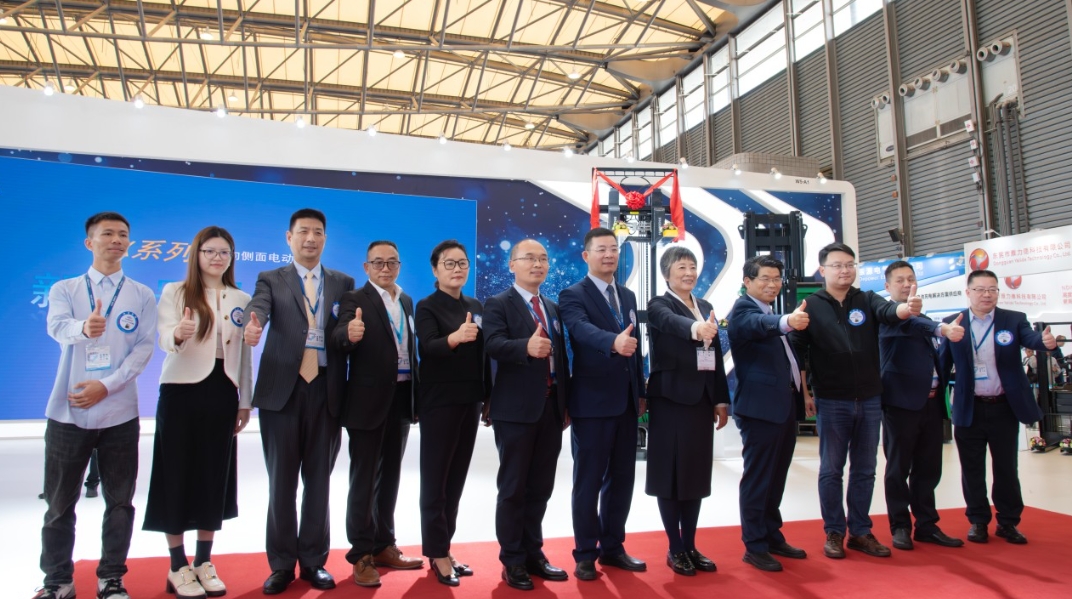 全電時代 杭叉領航——杭叉“群星”閃耀2024上海CeMAT 全電時代 杭叉領航——杭叉“群星”閃耀2024上海CeMAT