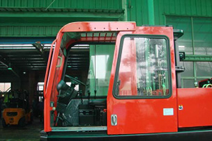 3-6噸側(cè)面叉車 3-6噸側(cè)面叉車